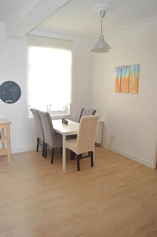 Apartamento En Centro De Ферроль Екстер'єр фото